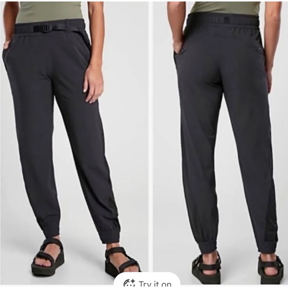 Athleta Quest Jogger Pants athleisure Black hiking campig 90s crop sz 4